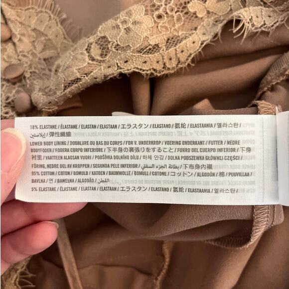 Abercrombie & Fitch Womens Lace Trim Satin Camisole Bodysuit Sz XS Beige Y2K - Picture 5 of 8